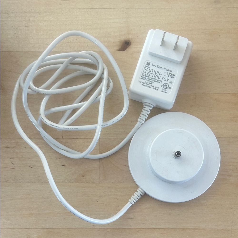 Tonie Box charging cord/base power source
